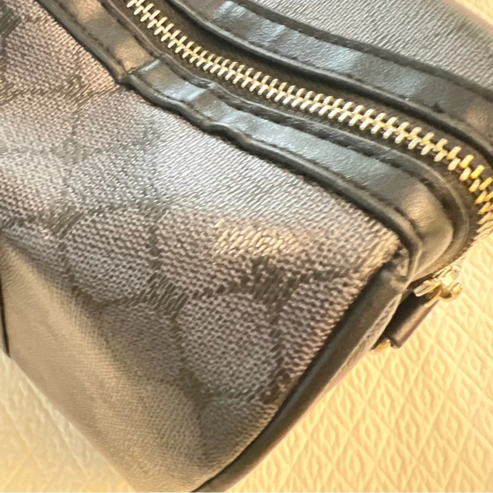 Steve Madden classic satchel